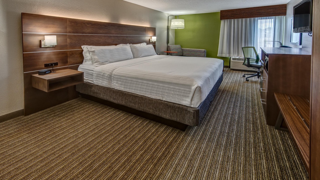 Photo of Bedroom in New Pathways