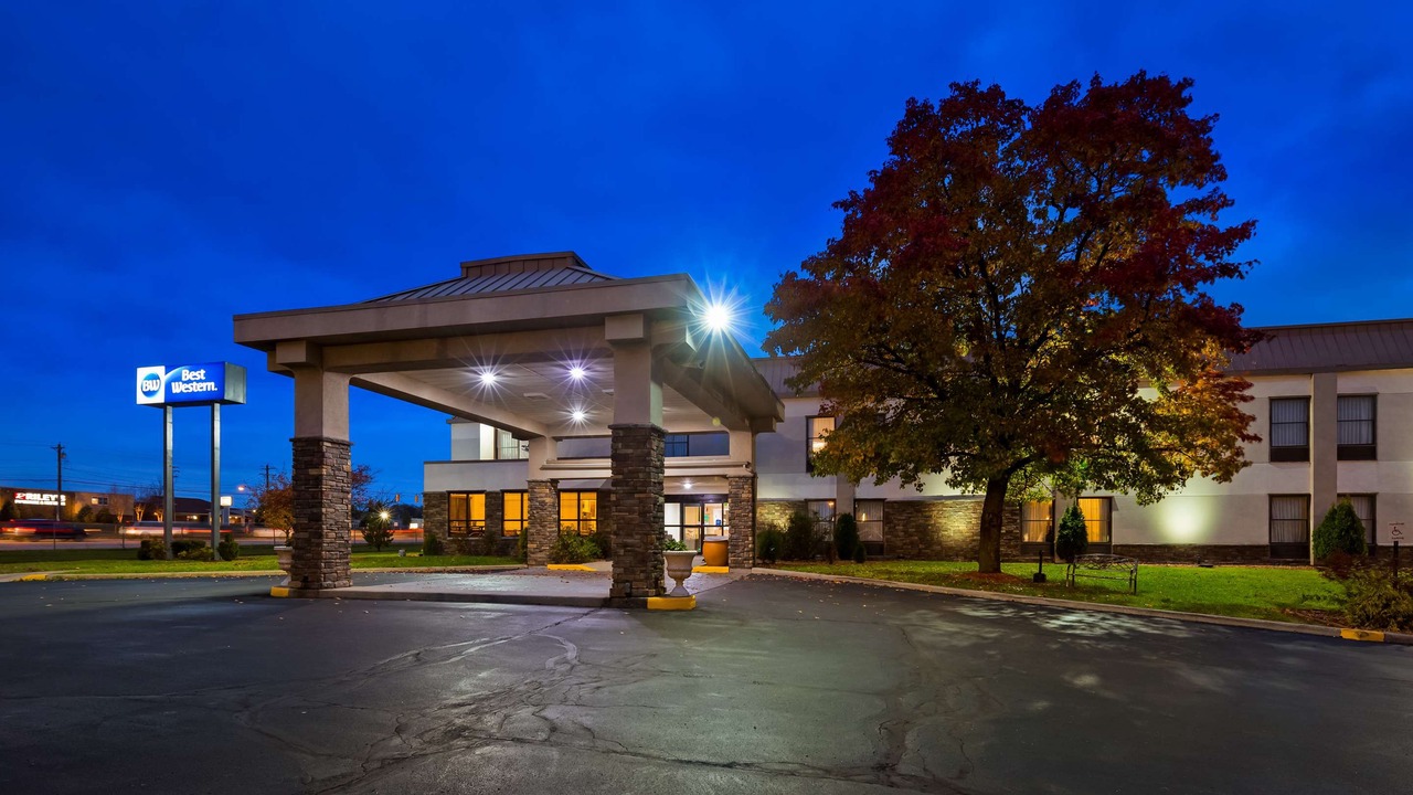 Photo of Buildings in Monroe