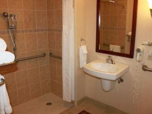Photo of Bathroom in Warren