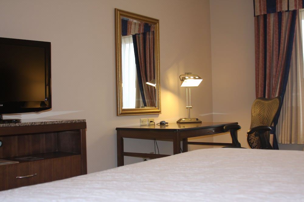 Photo of Bedroom in Big Flats Airport