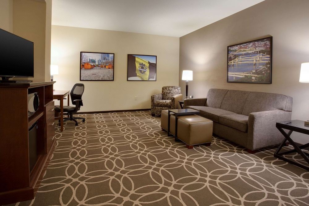 Photo of Livingroom in Downtown Pittsburgh