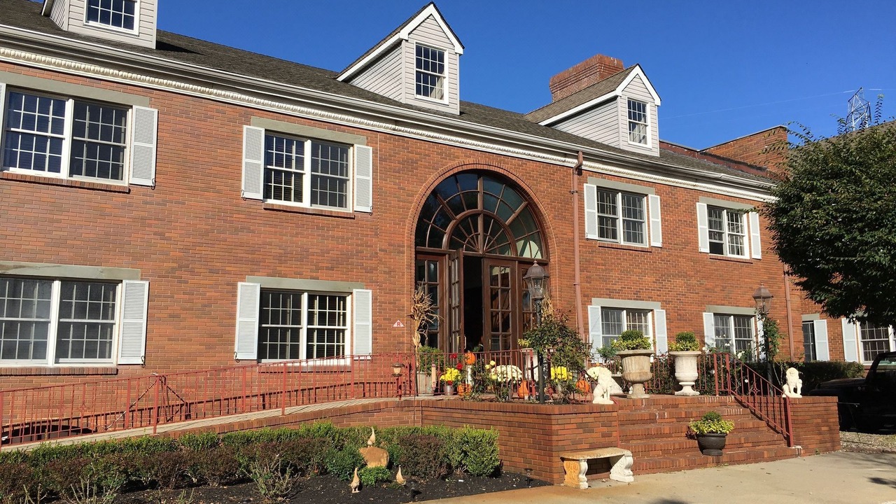 Photo of Buildings in Colts Neck