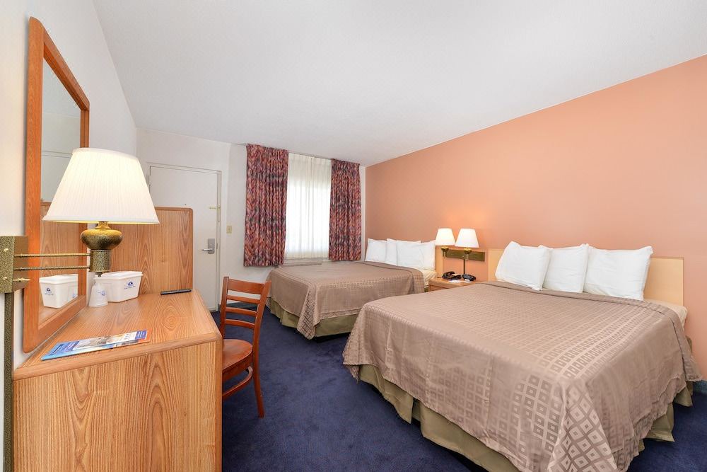 Photo of Bedroom in Austinburg