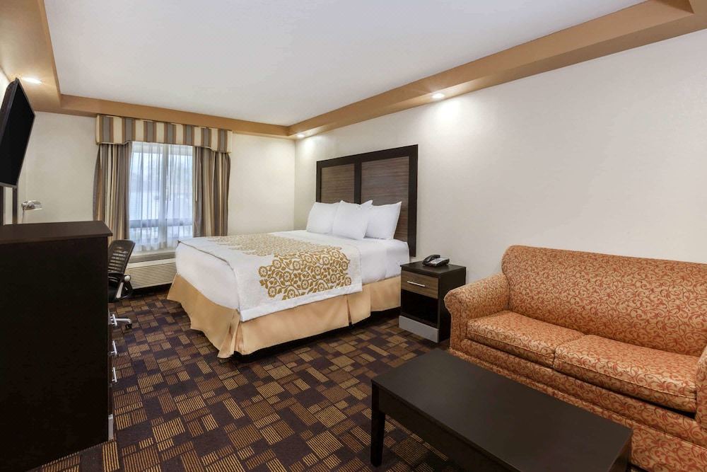Photo of Bedroom in Iselin