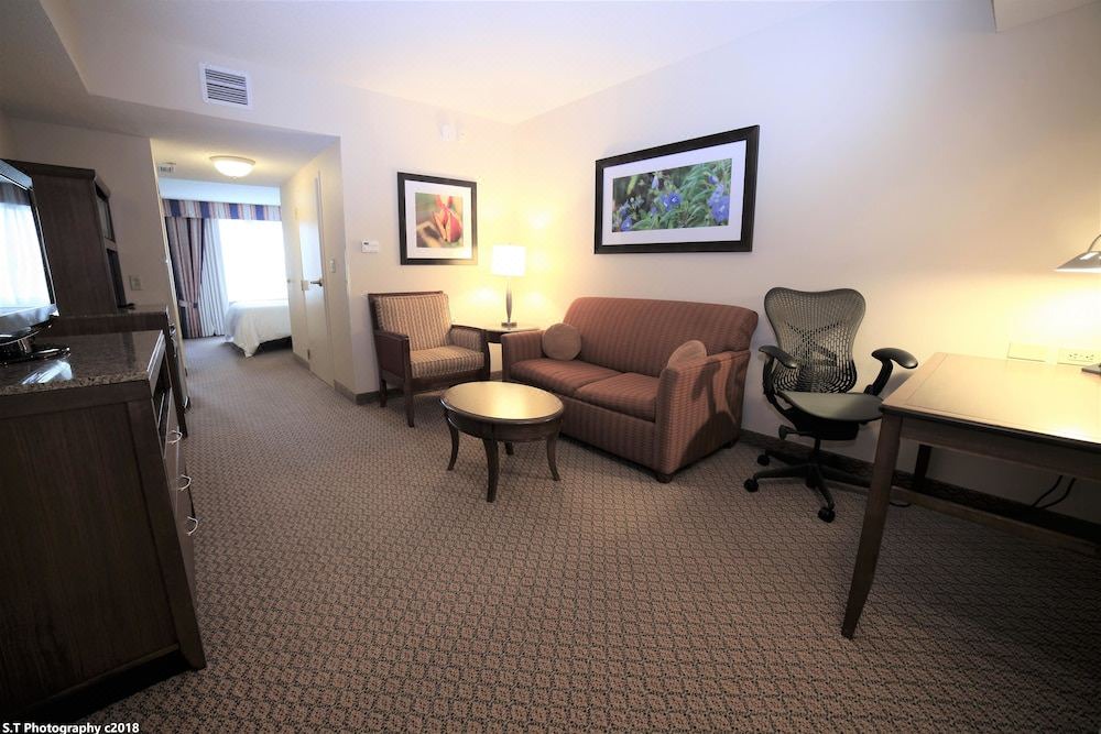 Photo of Livingroom in Big Flats Airport
