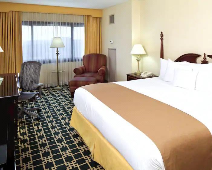 Photo of Bedroom in Fort Lee