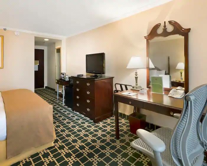 Photo of Livingroom in Fort Lee