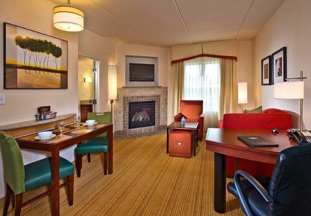 Photo of Livingroom in Central Newport News