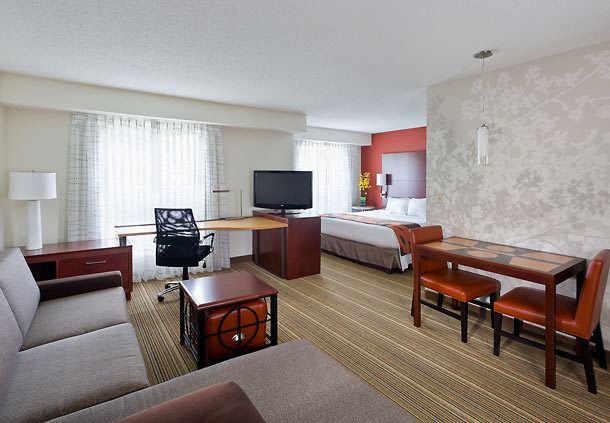 Photo of Livingroom in Canton