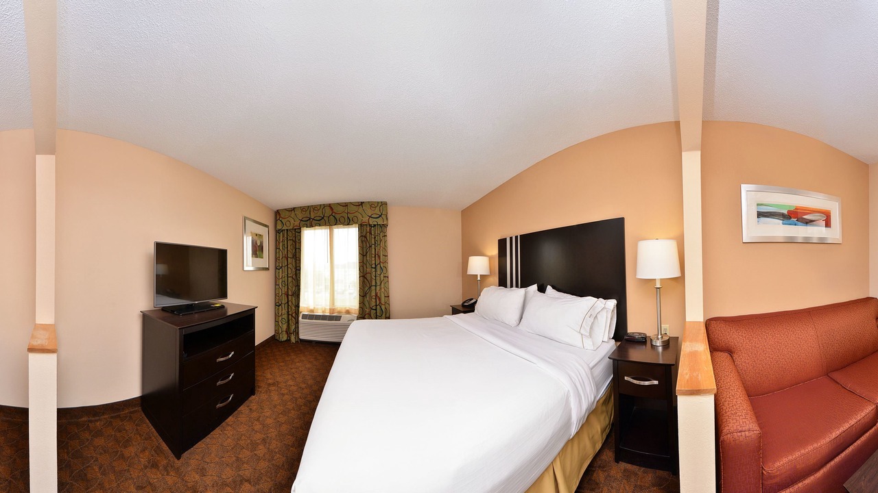 Photo of Bedroom in Blue Ash