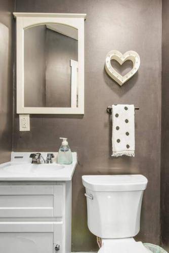 Photo of Bathroom in East Allegheny