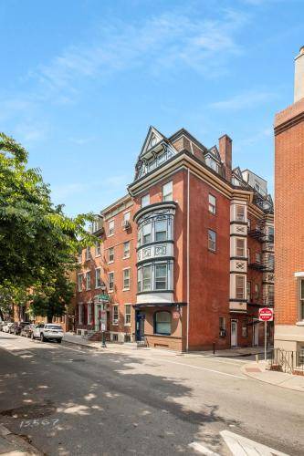 Photo of Buildings in Gayborhood