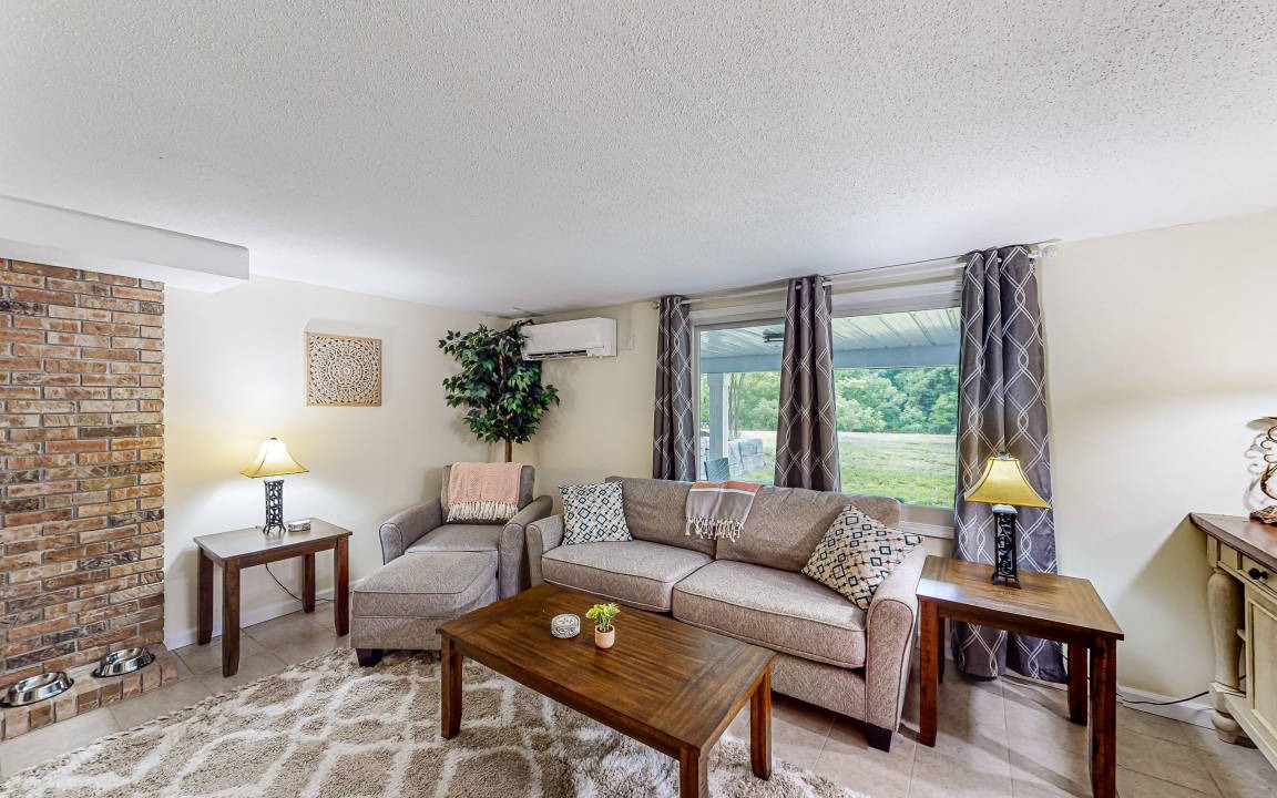 Photo of Livingroom in Spencerville