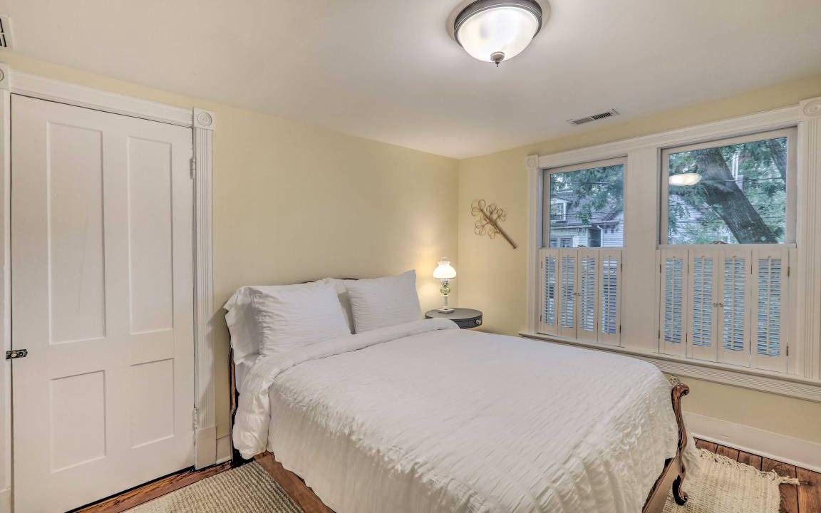 Photo of Bedroom in Lambertville