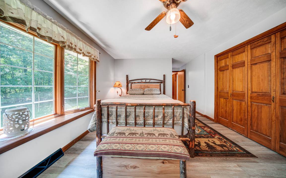 Photo of Bedroom in Pymatuning Central