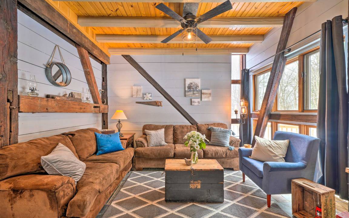 Photo of Livingroom in Cambridge Springs