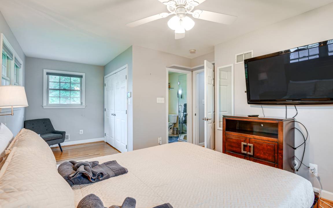 Photo of Bedroom in Colesville