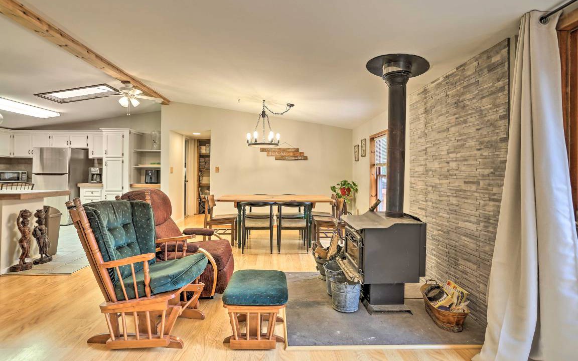 Photo of Livingroom in Port Jervis