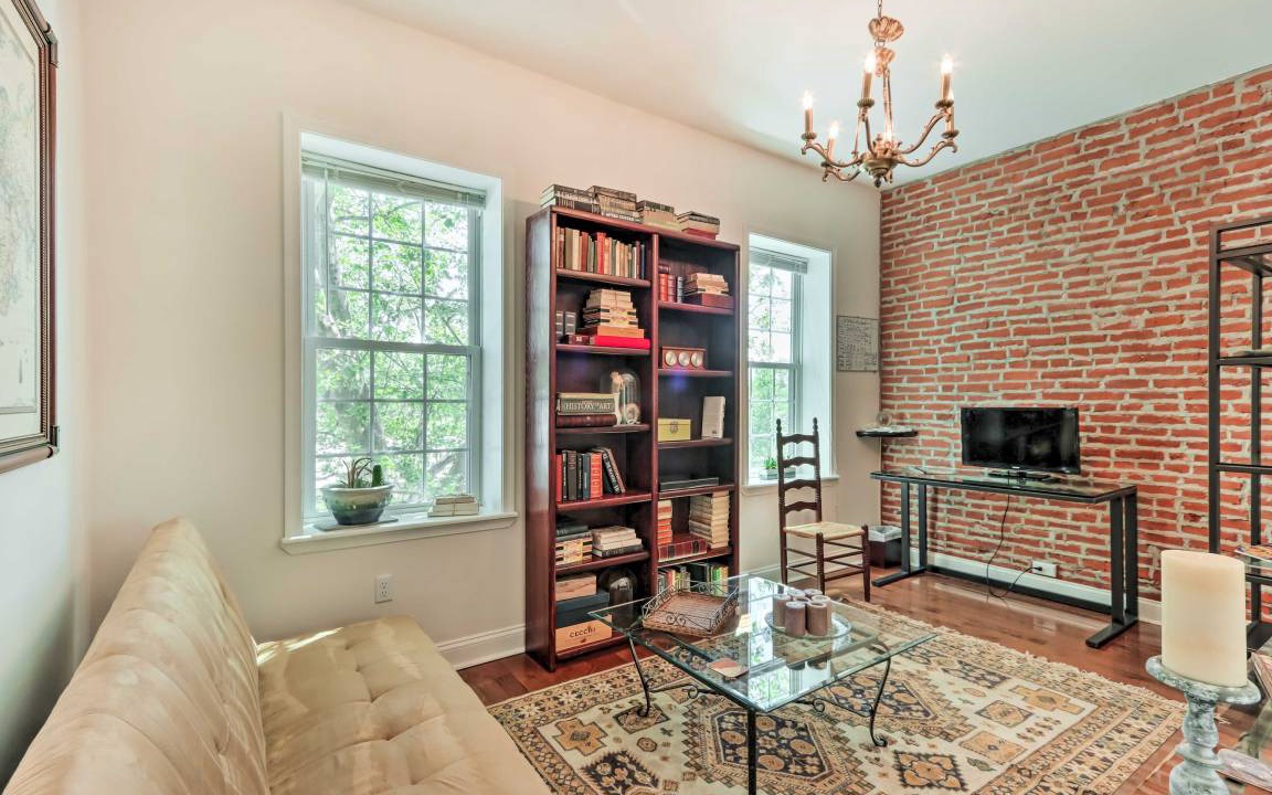 Photo of Livingroom in North Philadelphia West