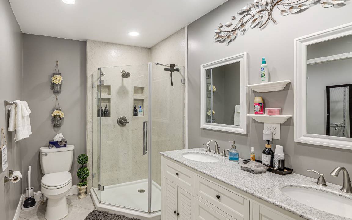 Photo of Bathroom in Petersburg