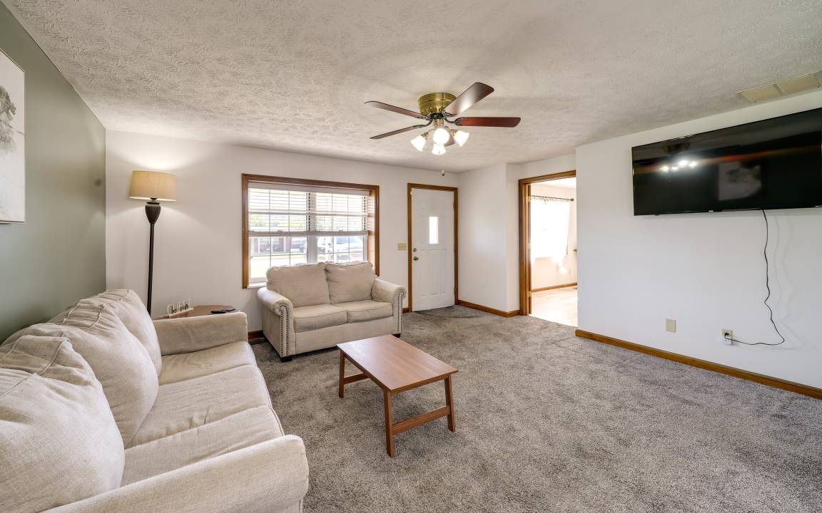 Photo of Livingroom in Hurricane