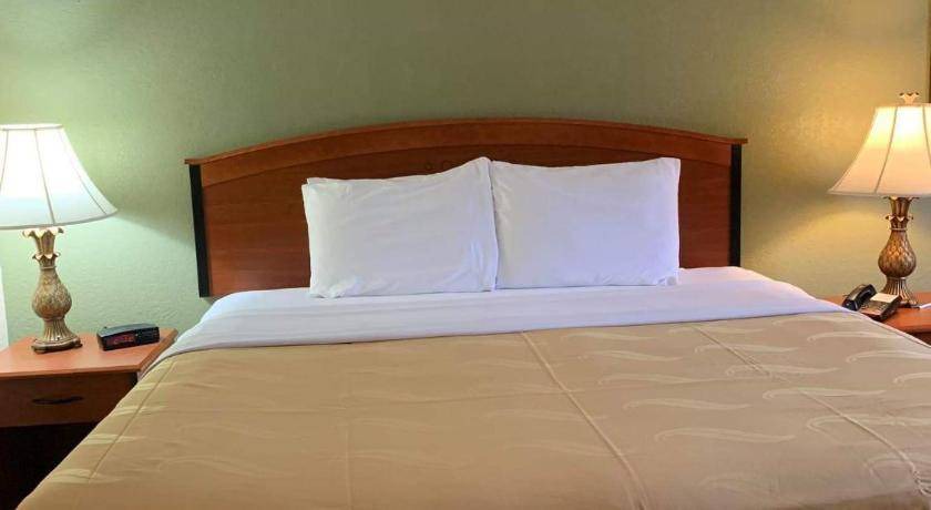 Photo of Bedroom in Prestonsburg