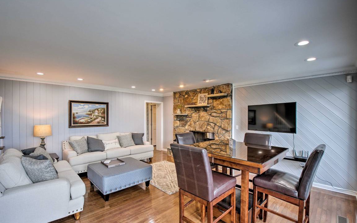Photo of Livingroom in Missionary Ridge