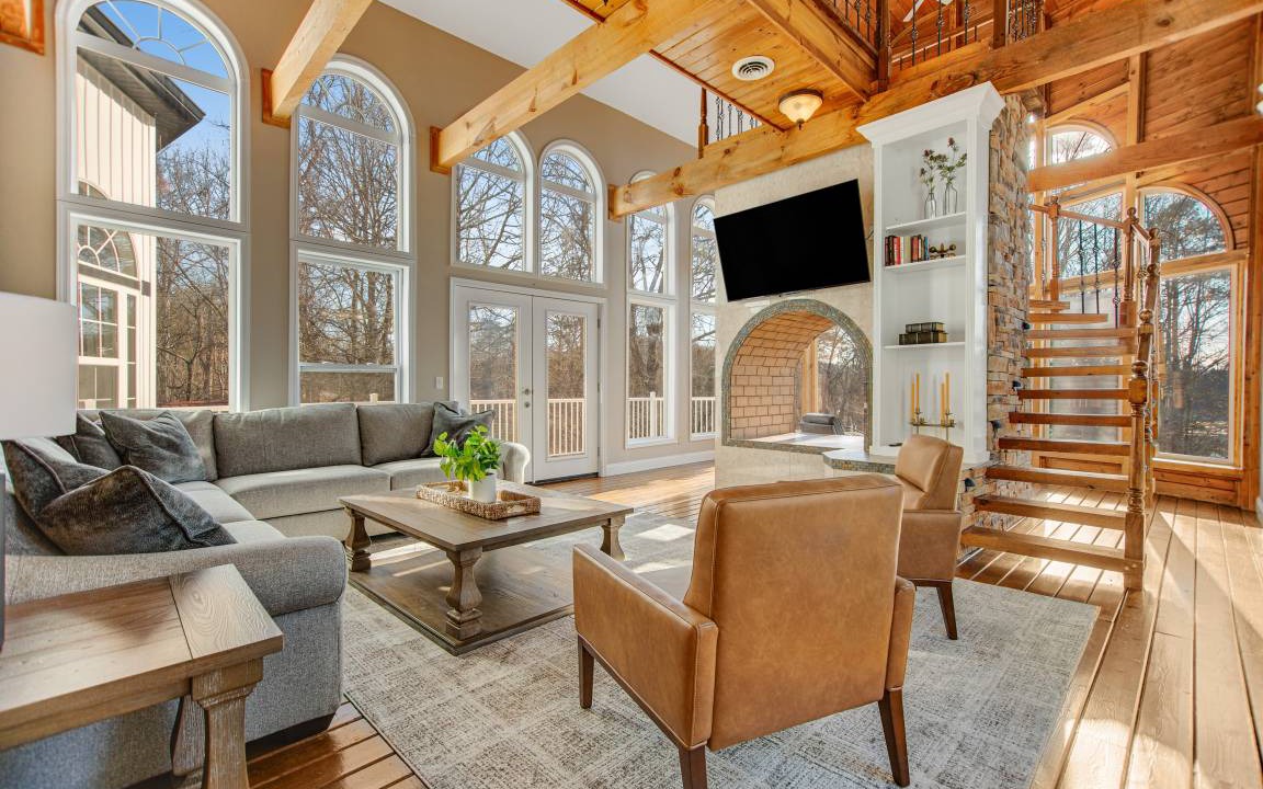 Photo of Livingroom in Rock Harbor