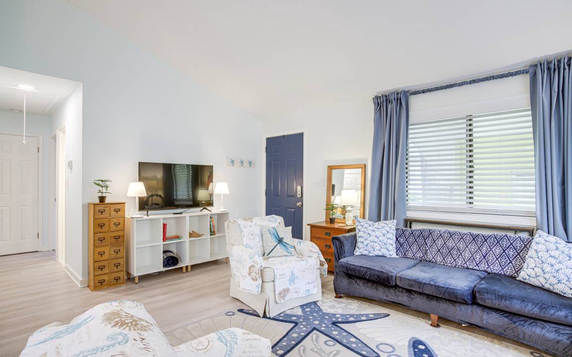 Photo of Livingroom in Ocean Pines
