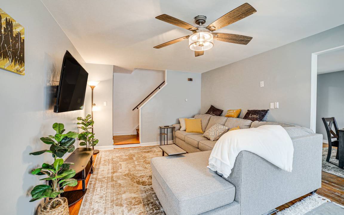 Photo of Livingroom in Penn Hills