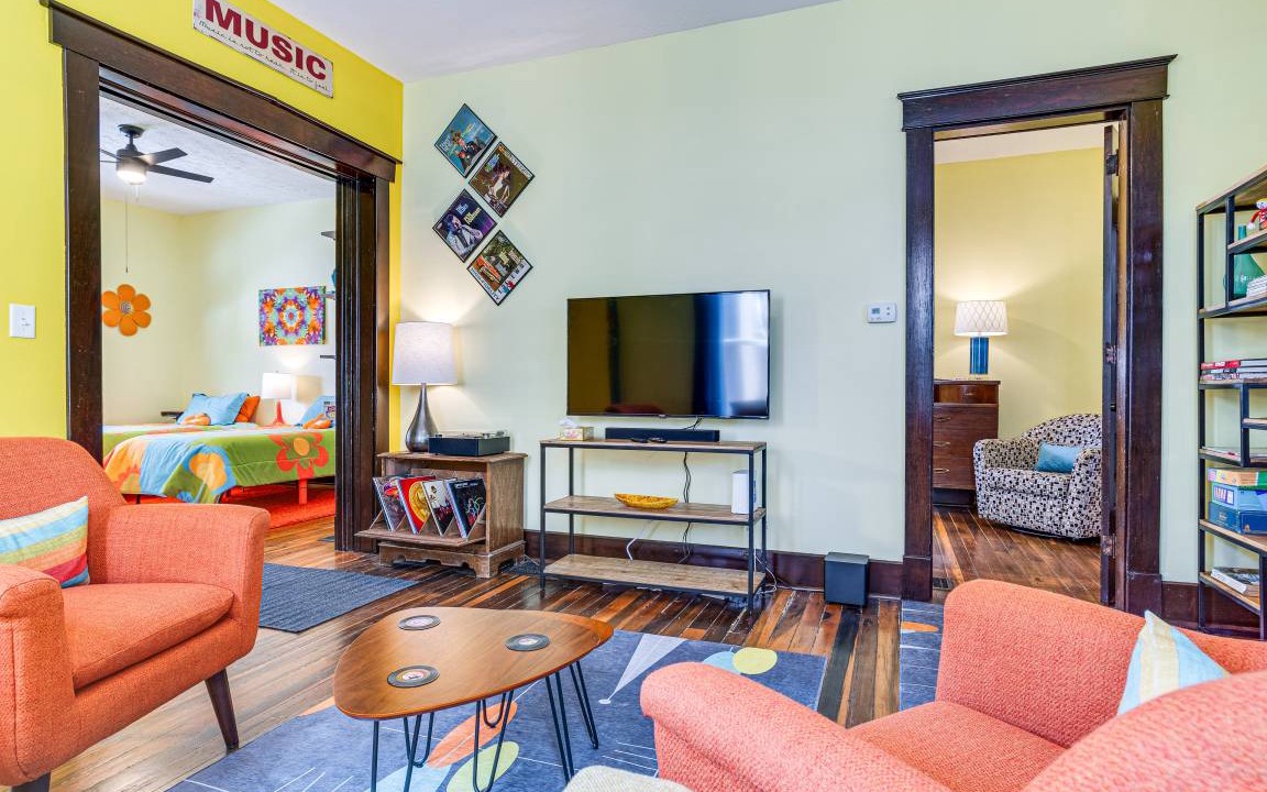 Photo of Livingroom in Fountain Square