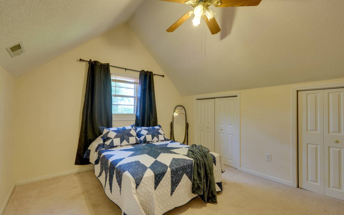 Photo of Bedroom in Greene County