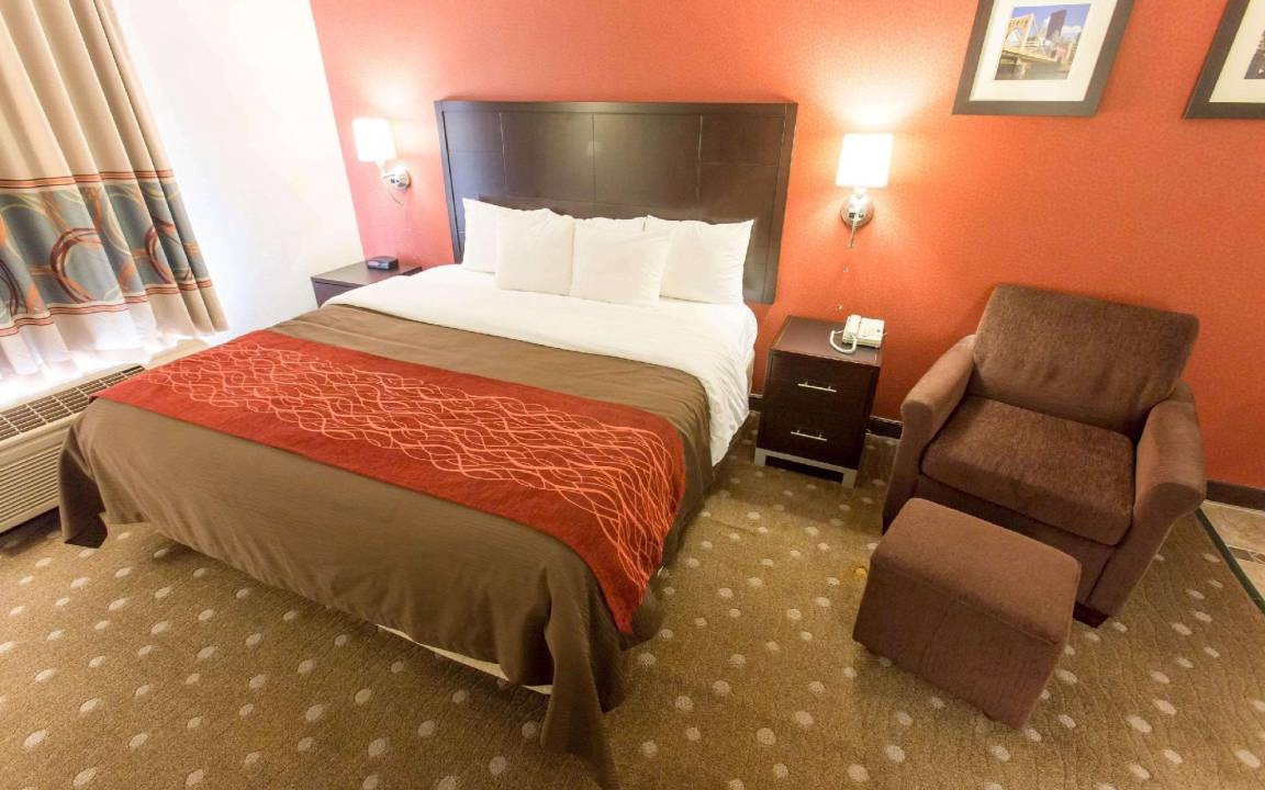 Photo of Bedroom in South Hills