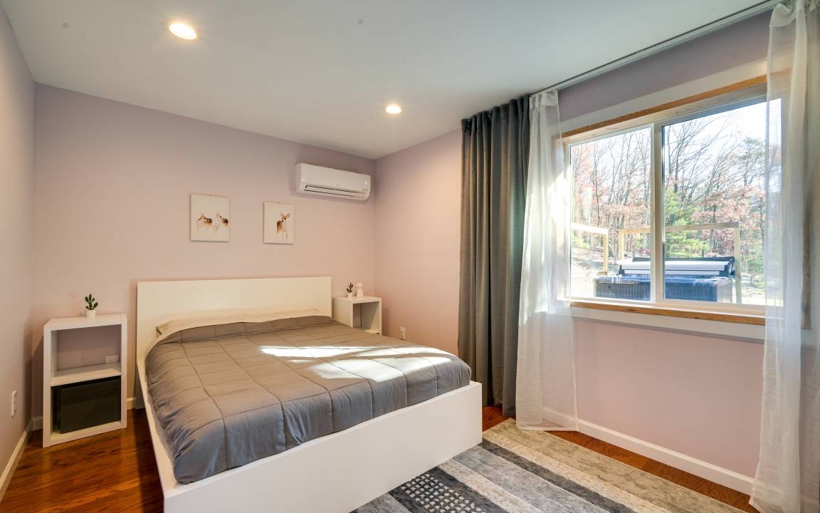 Photo of Bedroom in Points
