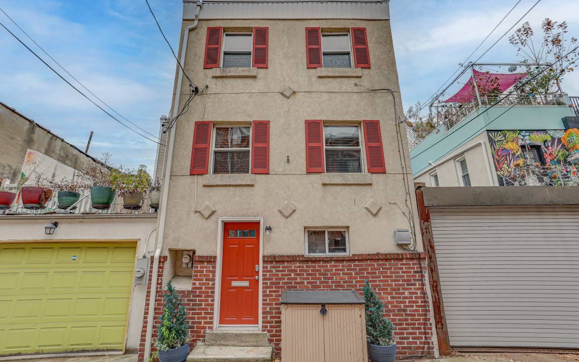 Photo of Others in Queen Village
