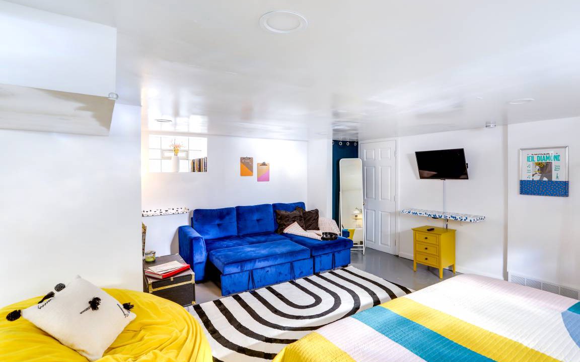 Photo of Bedroom in Detroit - Shoreway
