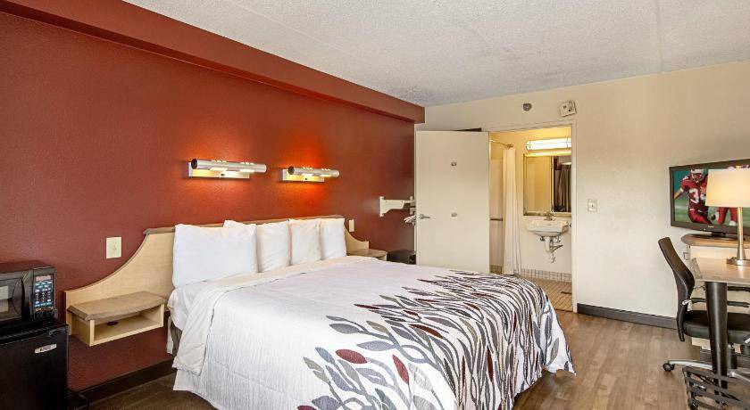 Photo of Bedroom in White Hall