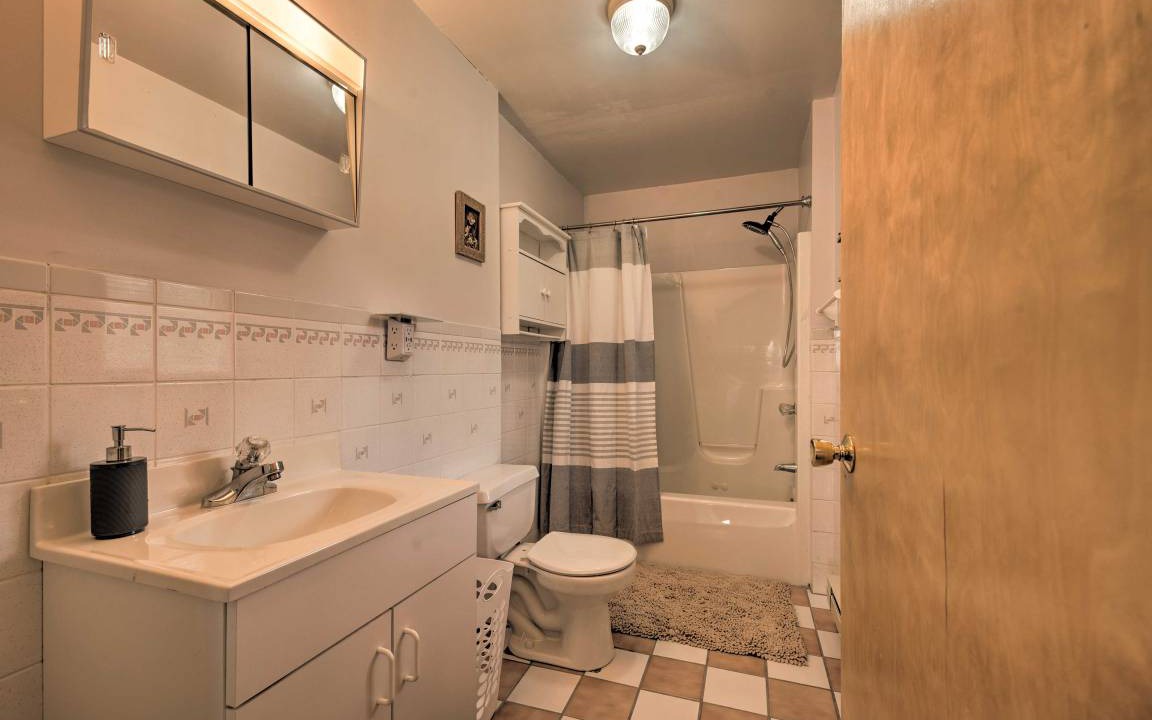 Photo of Bathroom in Orson