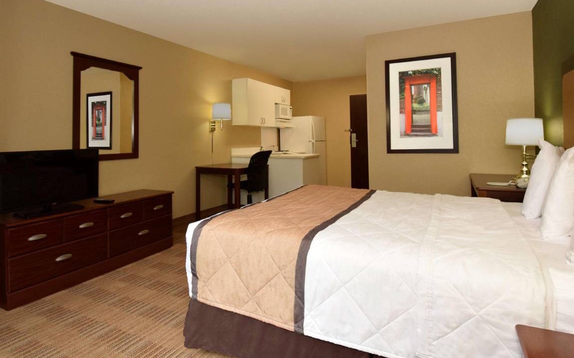 Photo of Bedroom in Monroeville