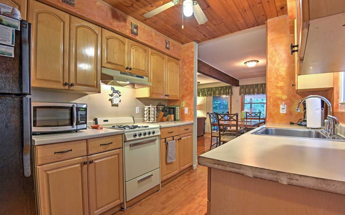 Photo of Kitchen in Greentown