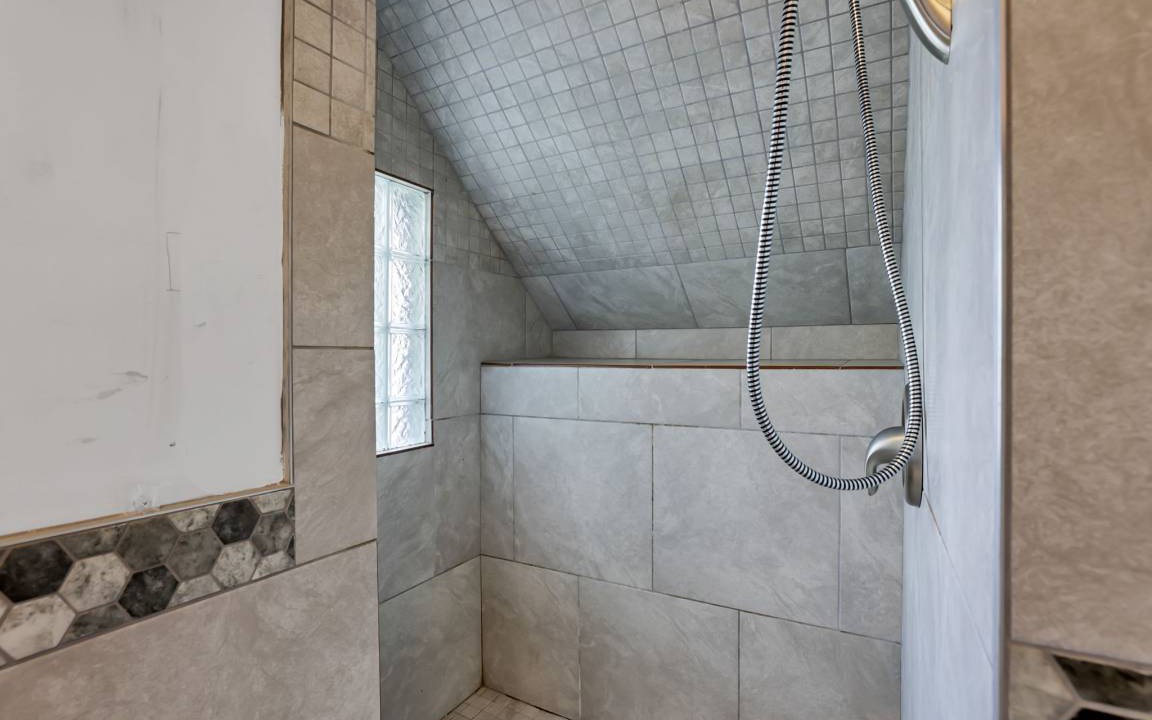 Photo of Bathroom in Old North Columbus