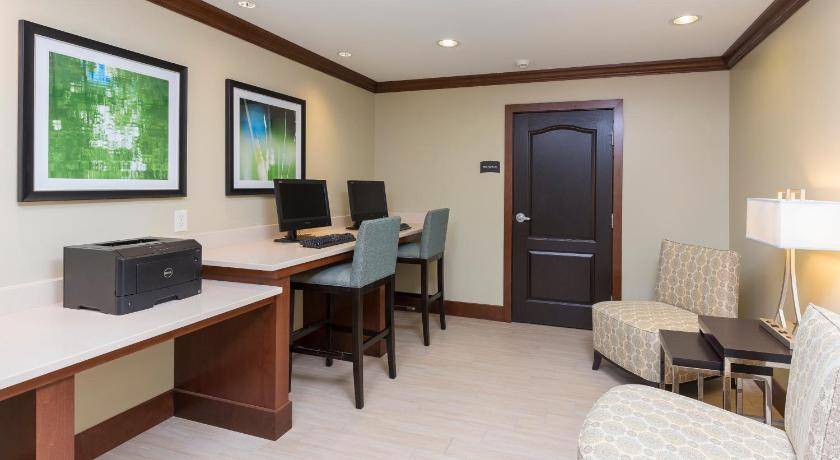 Photo of Livingroom in Canton