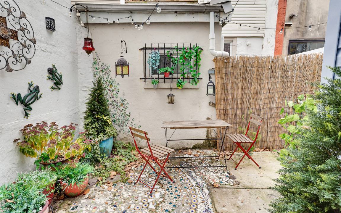 Photo of Others in Queen Village