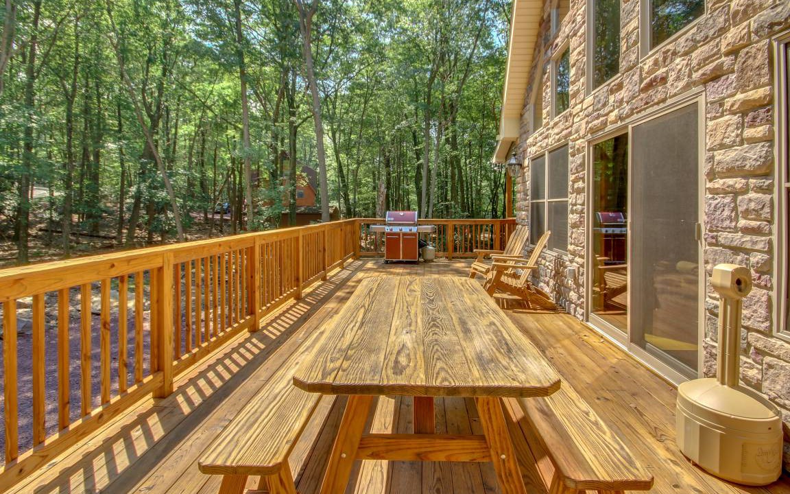Photo of Patio Balcony in Lake Harmony Estates