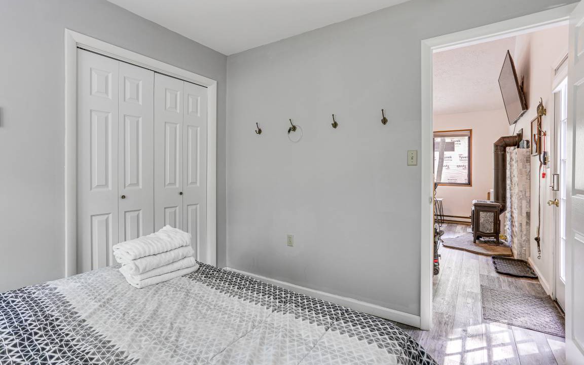 Photo of Bedroom in Rowland