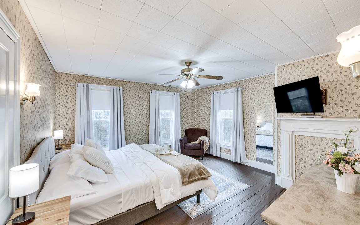 Photo of Bedroom in Rossville