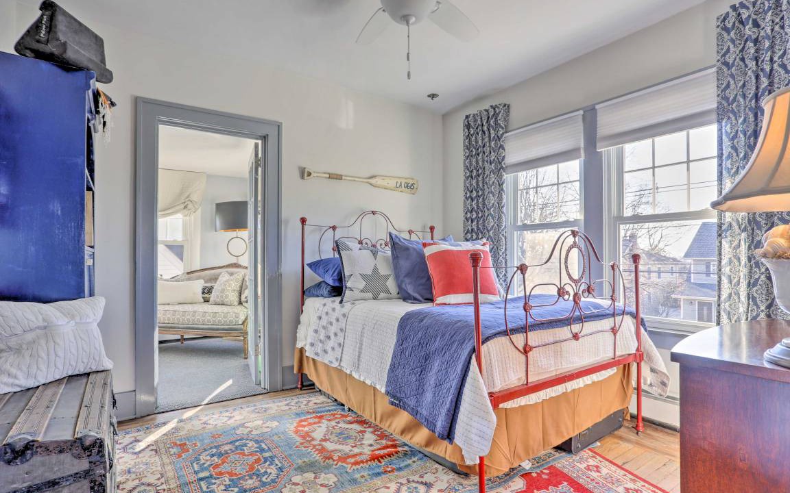Photo of Bedroom in Teaneck