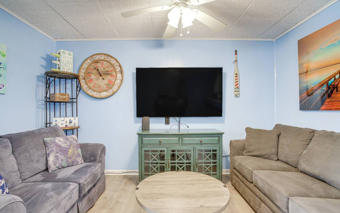 Photo of Livingroom in North Ocean City