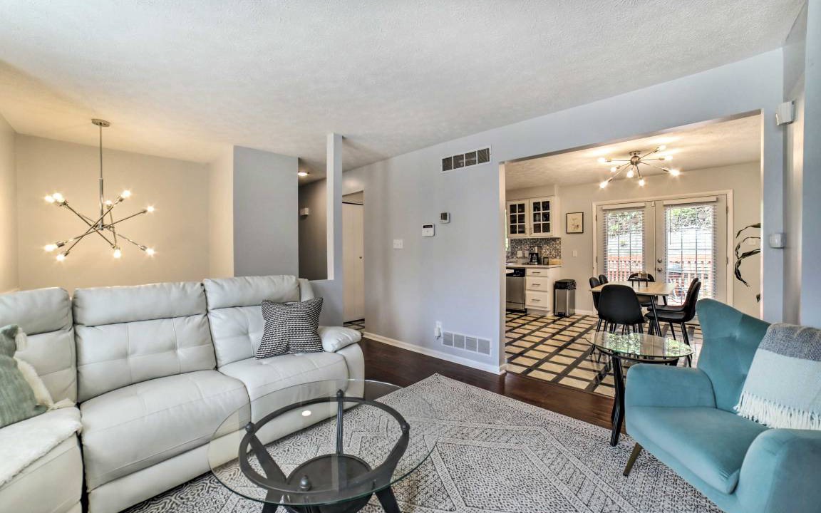 Photo of Livingroom in Brighton Heights