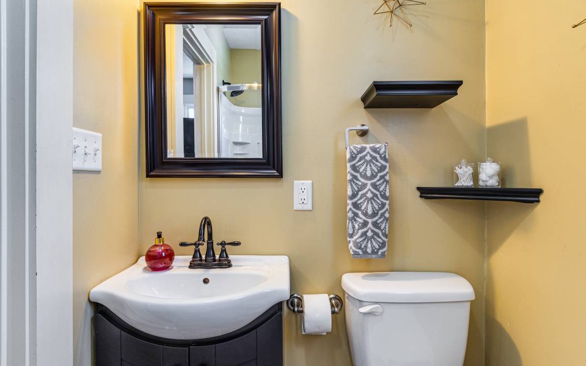 Photo of Bathroom in Fountain Square